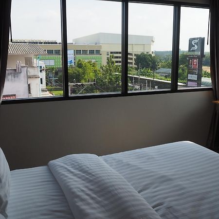 Ferienwohnung A3 Living Surat Thani Exterior foto